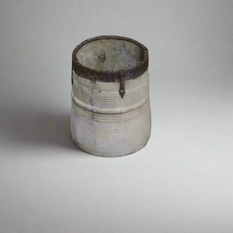 Vintage Indian Pot 281011