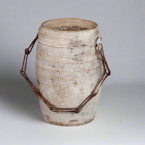 Vintage Indian Pot 281011