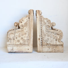 Indian carved brackets set/2 304180 B