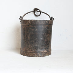 Vintage Indian Iron bucket 252272